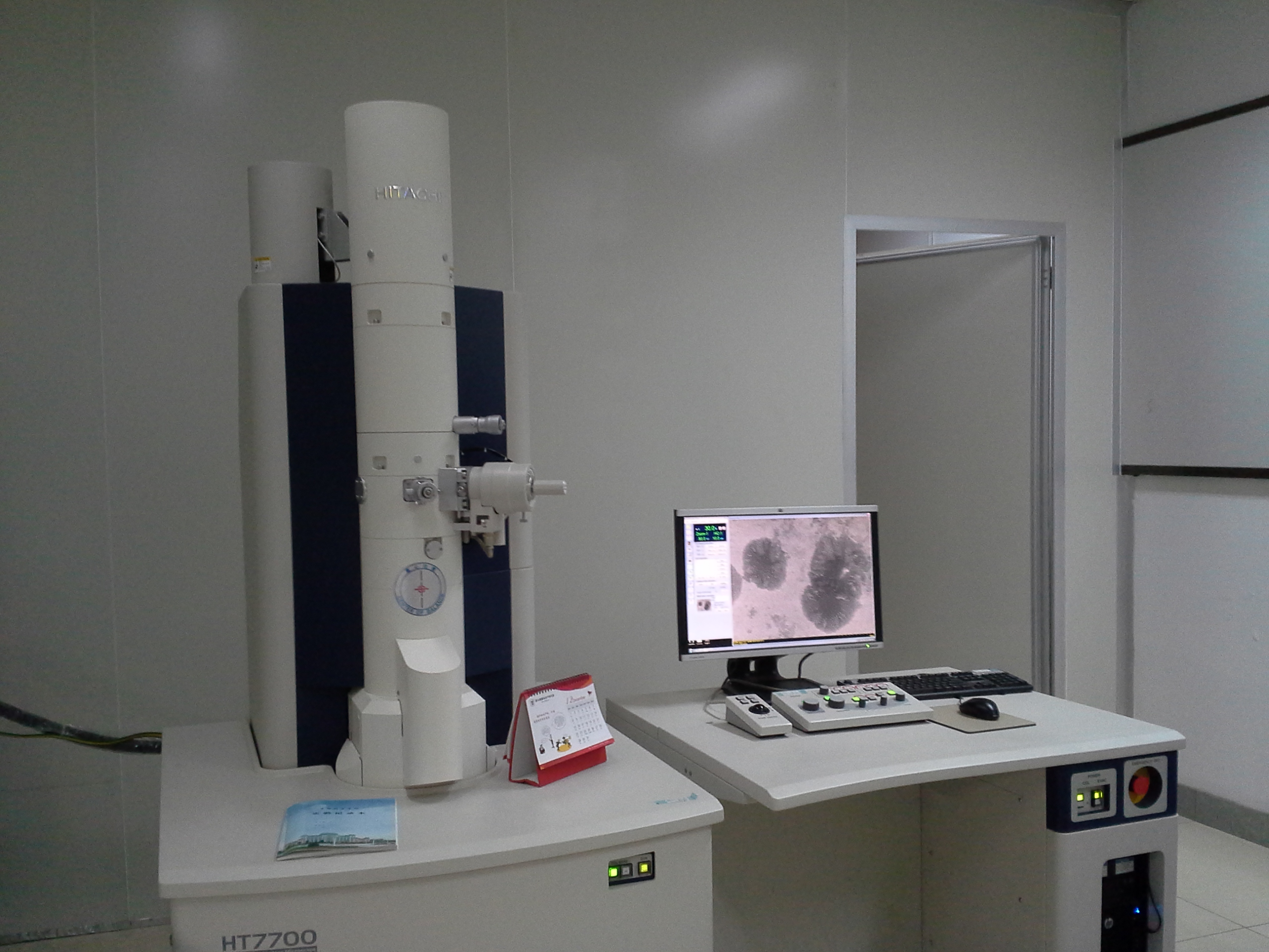 透射式电子显微镜